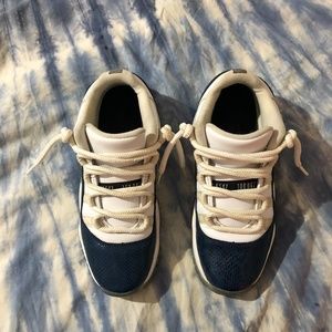Jordan 11 low snakeskin